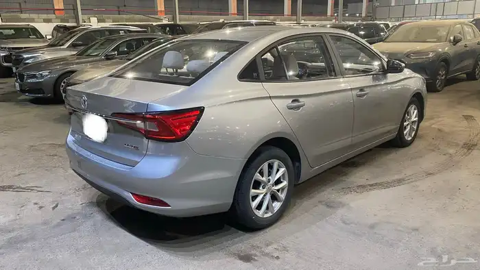 ام جي 5 موديل 2024 4