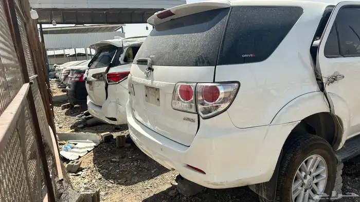 تشليح قطع غيار. فورش نر. هايلوكس ايسوزو انوفاء 15