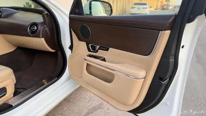 جاكوار XJ 2014 فل كامل 6 سلندر 11