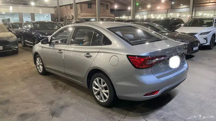 ام جي 5 موديل 2024 3