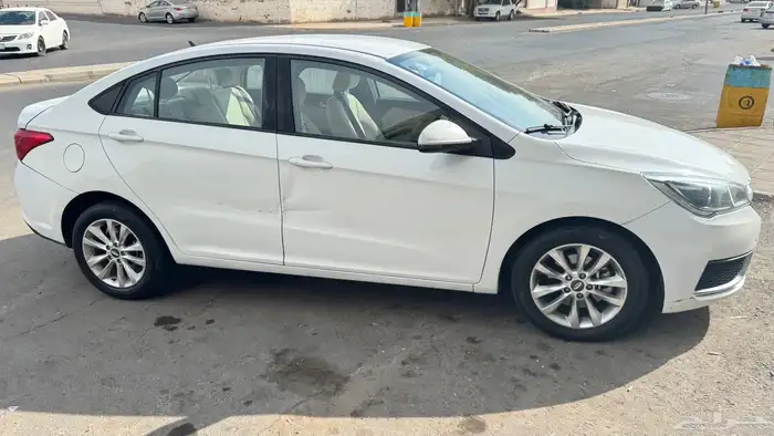 للبيع سياره شيري اريزو 5 2023 1