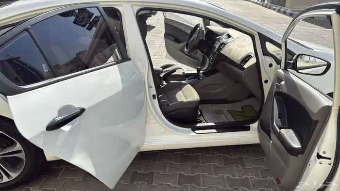 كيا سيراتو 1