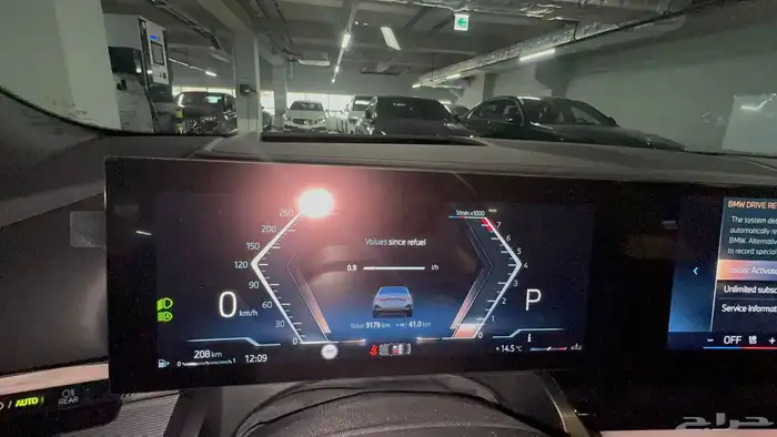 مملوكة لدي العصيمي قيد الشحن_بلاك اديشن BMW 520i MKT_2025 7