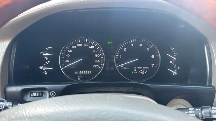 لكزس 2006 LX كرت مخزن بحالة الوكاله 37