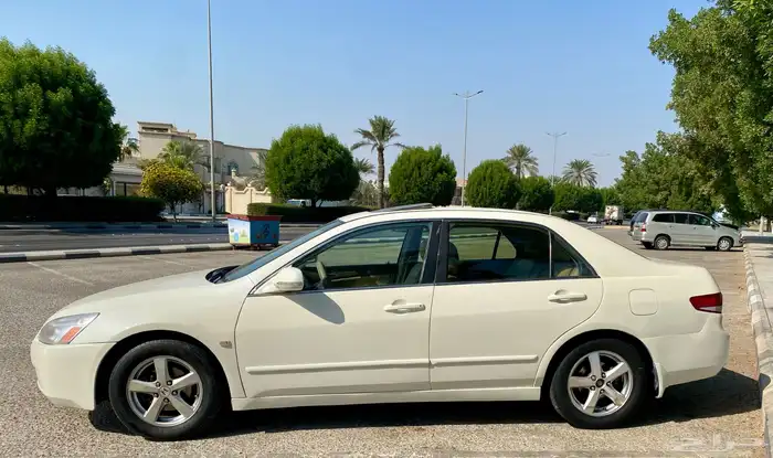 هوندا اكورد 2005 3