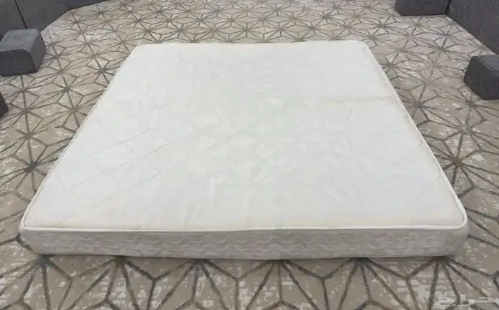 مرتبة نفرين مستعمل شبه جديد 0