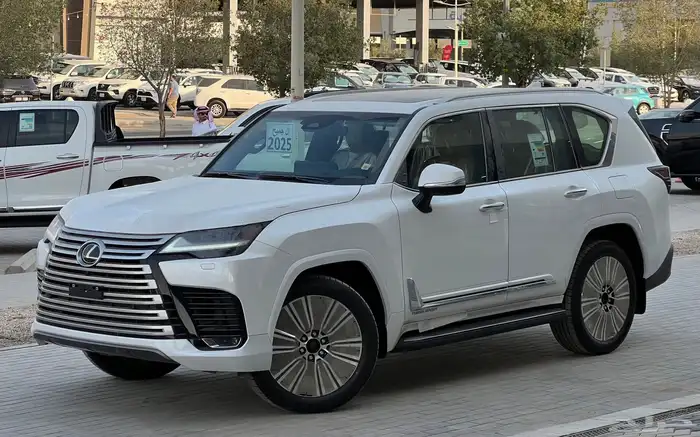 لكزس LX600 بي بي 2025 3