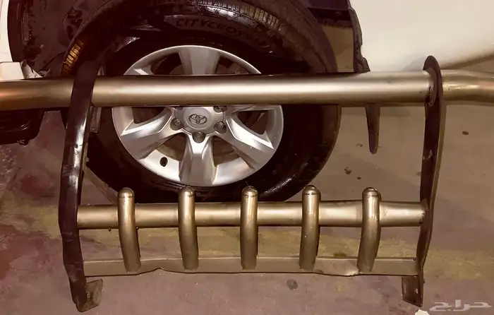 صدام سيارة برادو 1