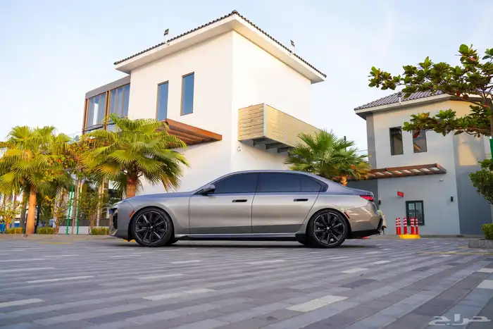 BMW 740i 2023 M Sport 22