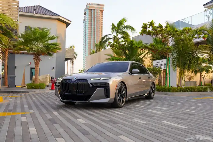 BMW 740i 2023 M Sport 0