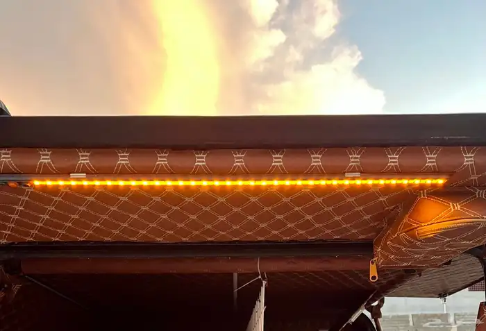 هايلوكس 2021سعودي فل ديزل ماكينه 2800 مشروطه ومجهزة للرحلات 50