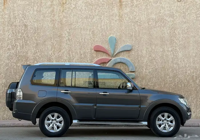 ميتسوبيشي باجيرو موديل 2020 7