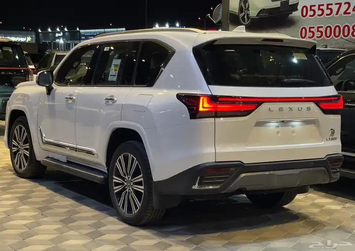 لكزس بي بي 2025 وارد سعودي 4