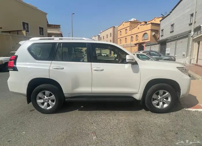 برادو 8 1 0 2 TX-L وارد عبداللطيف جميل 1