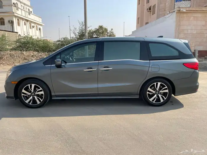 هوندا اوديسي موديل2019 Touring فل الفل 6