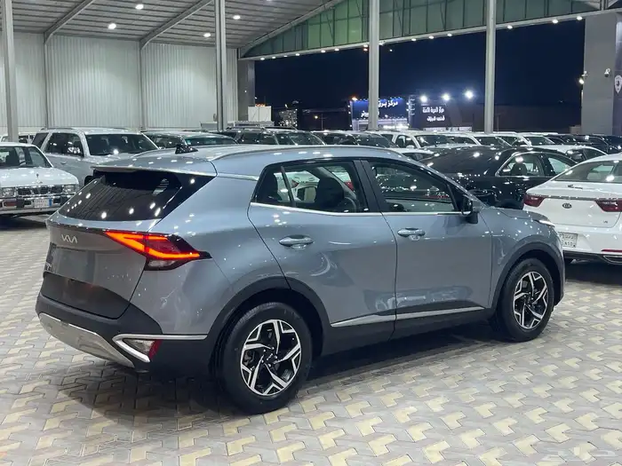 سبورتاج موديل 2023 حجم 1600 سي سي 4