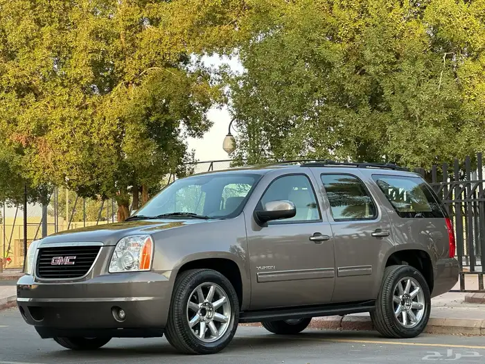 جمس يوكن SLT موديل 2013 سعودي فل كامل بدون دبل 2