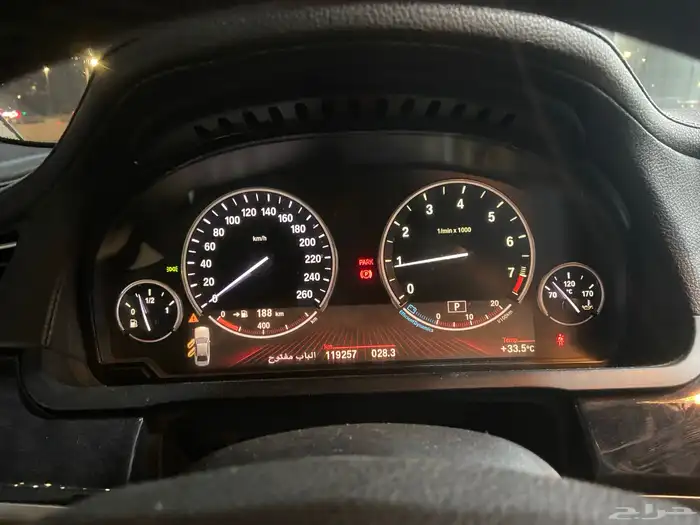 بي ام دبليو الفئة السابعة 740Li( مخزن ) 2