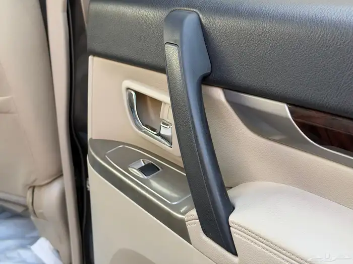 ميتسوبيشي باجيرو موديل 2020 35