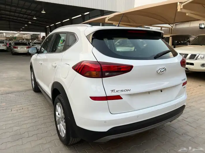 توسان 2021 بنزين دبل نظيف جدا لدى قمة الاطلال 17