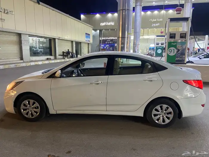 اكسنت 2015 ابيض للبيع 0