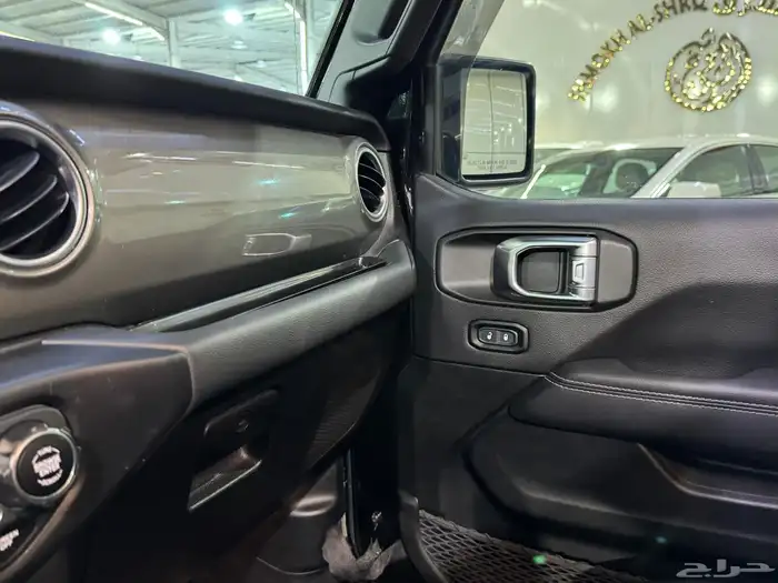 جيب رانجلر صحارى موديل 2023 ( بحالة ممتازة ) 18