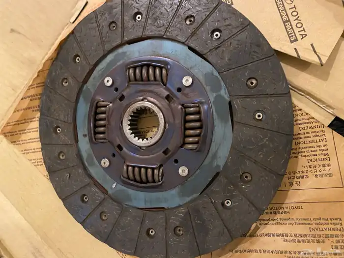 دسكو وصحن كامري 2003 -3006 2