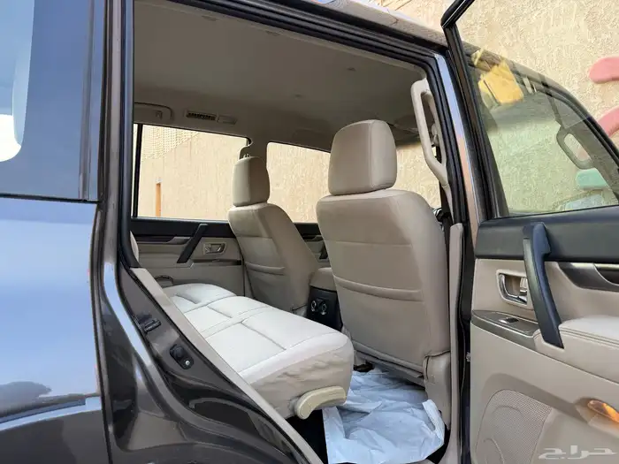 ميتسوبيشي باجيرو موديل 2020 37