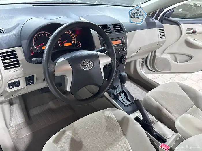 تويوتا كورولا 2013 أوتوماتيك ( مخزنه ) 28