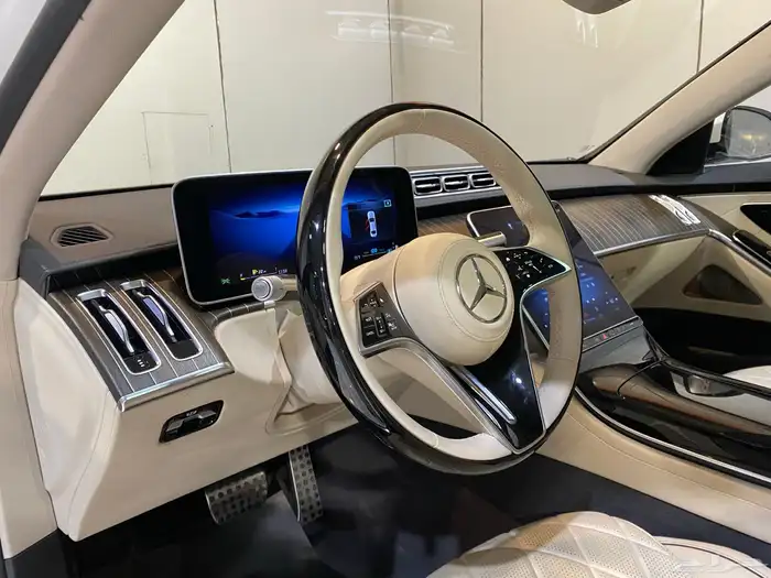 مرسيدس S 580 2021 بحالة الوكاله عداد قليل 15