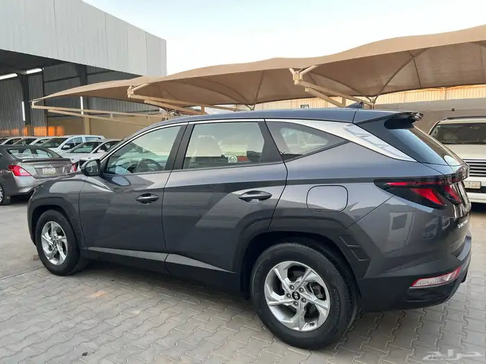 توسان ديزل 2021 عداد 88.000 نظيف جدا لدى قمة الاطلال 20