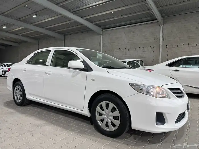 تويوتا كورولا 2013 أوتوماتيك ( مخزنه ) 8