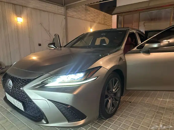 لكزس ES350 سته سلندر فل كامل رياضي 2019 5