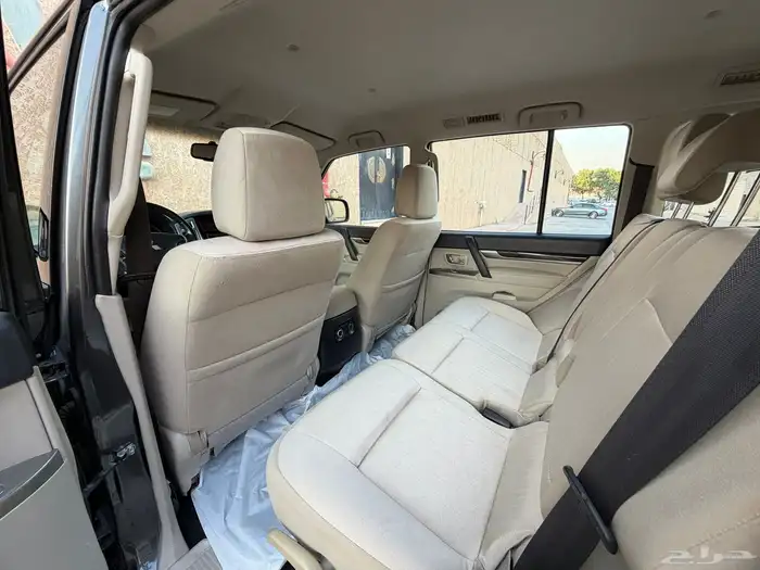 ميتسوبيشي باجيرو موديل 2020 26