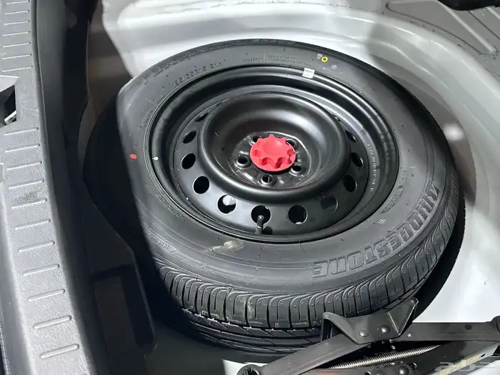 تويوتا كورولا 2013 أوتوماتيك ( مخزنه ) 58