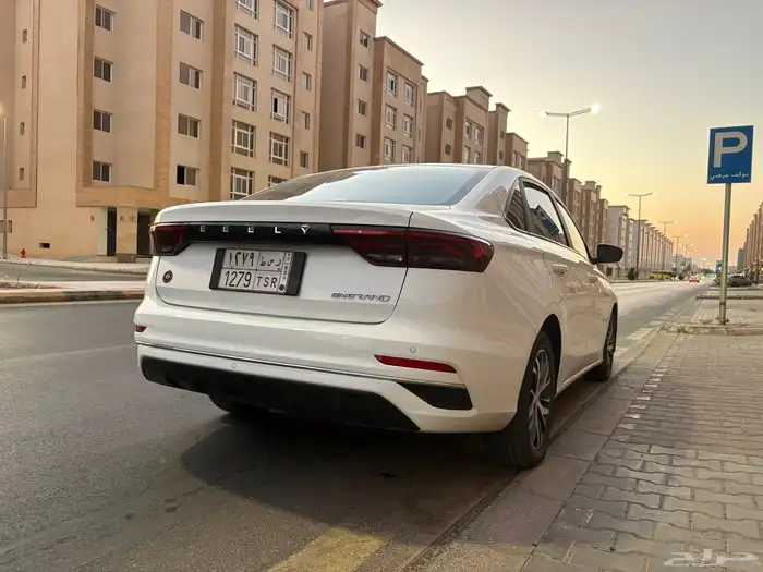 جيلي امجراند 3