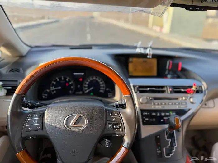 لكزس للبيع 1