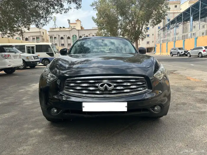 انفنتي اف اكس 6 سلندر اسود 0