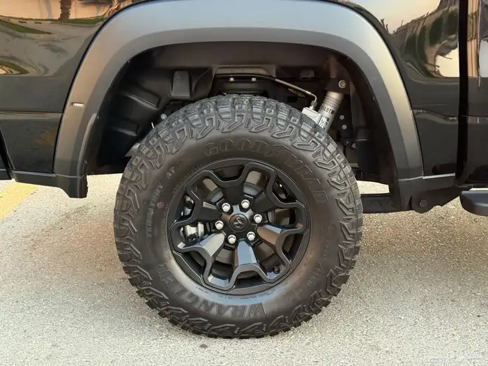دودج RAM TRX 702 - شبه جديد 13