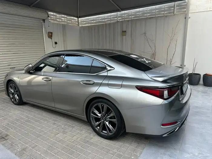 لكزس ES350 سته سلندر فل كامل رياضي 2019 3