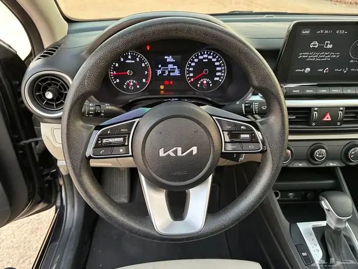 كيا سيراتو فتحه سقف 2022 بنزين 9