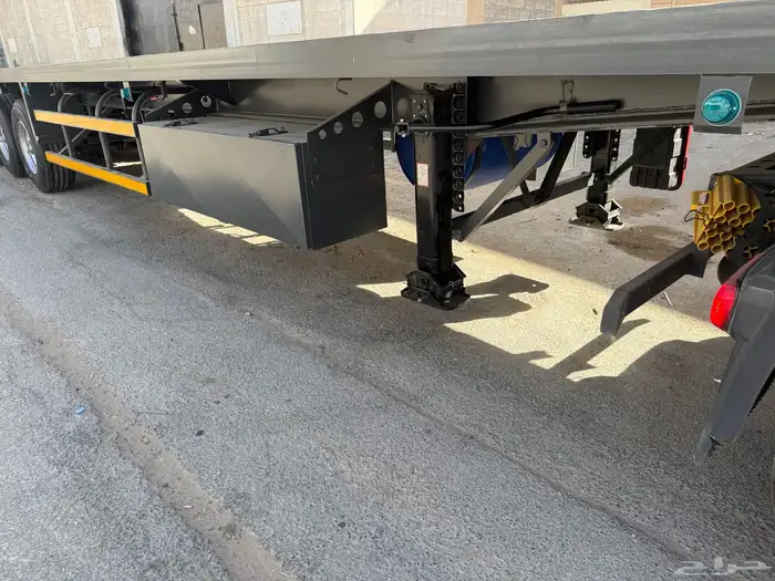 سطحة 3 محاور وناقلات كونتينر 15