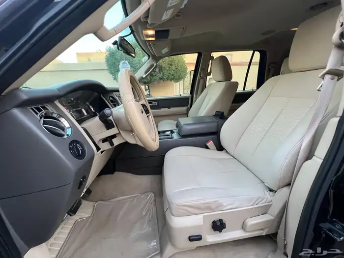 فورد اكسبديشن 2012 (بحالة ممتازة) 11