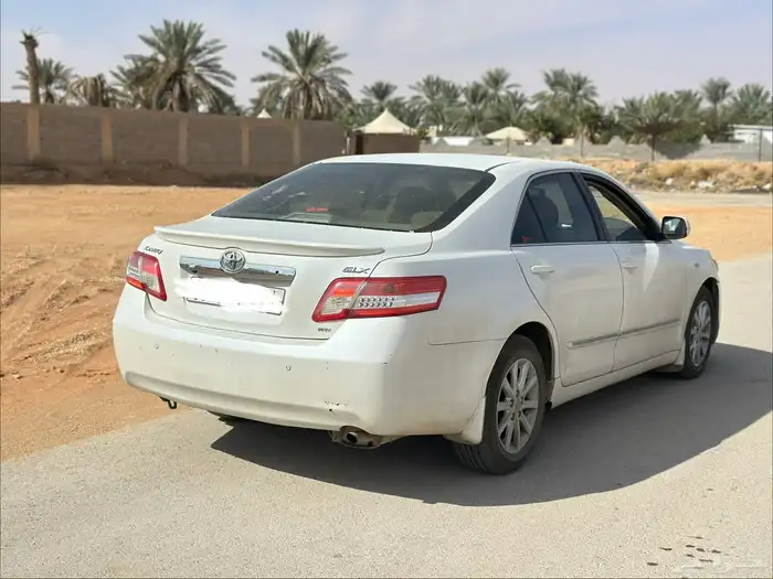 للبيع كامري 2010 نظيف 1