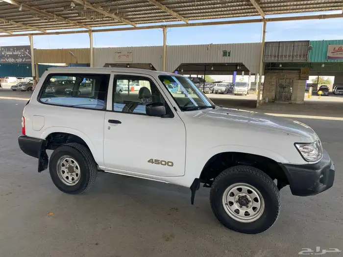 نيسان باترول ربع كابليتر موديل 2002 ممشى 192ألف كيلو متر 4