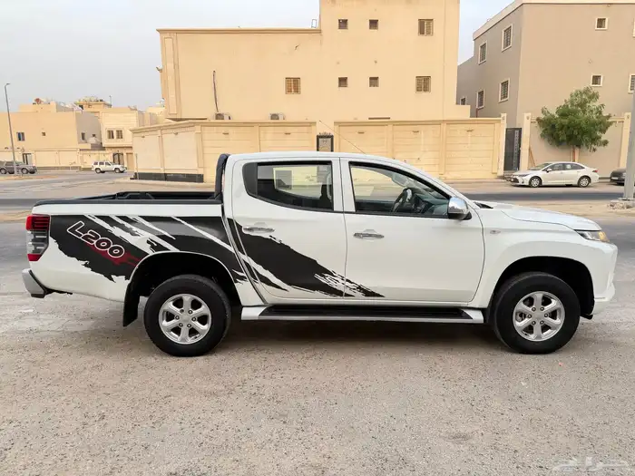 متسوبيشي 2022 العيسائي L200 ديزل 3