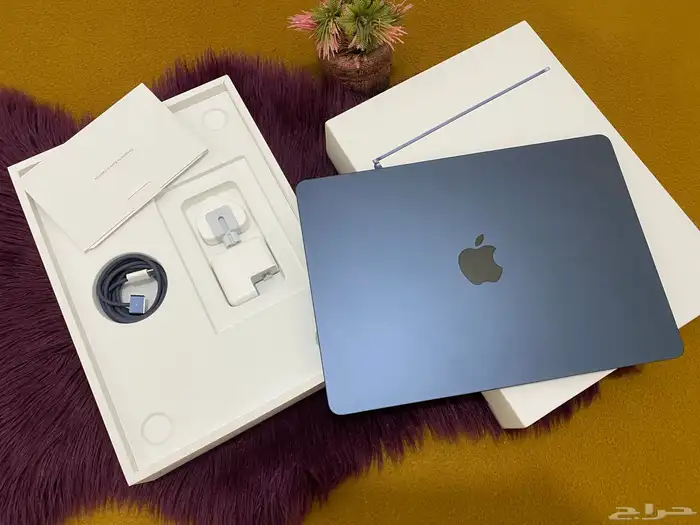 ماك بوك اير M2 نفس الجديد ضمان STC 8