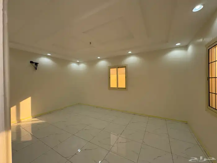 شقة خمس غرف بحوش ومدخل خاص للإيجار الحمدانية ( الفلاح ) 8