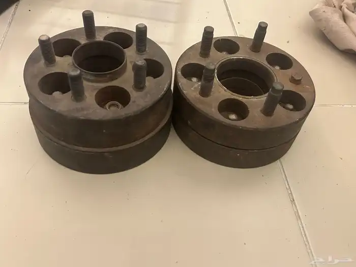 تباريز خمسة مسامير حديد 0