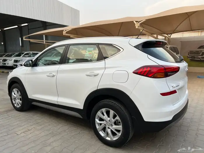 توسان 2021 بنزين دبل نظيف جدا لدى قمة الاطلال 20